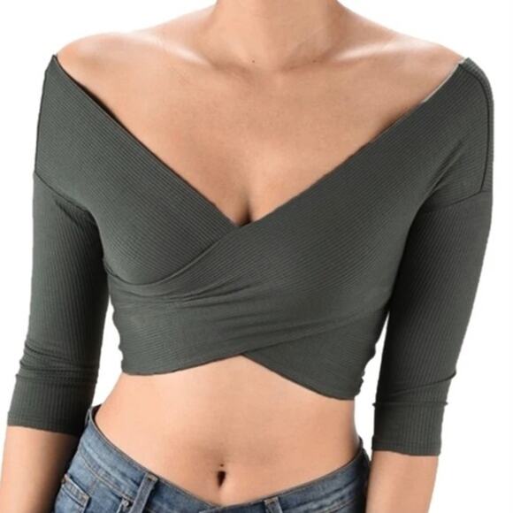 Lani California Surplus Crop Top NWT - Picture 2 of 10